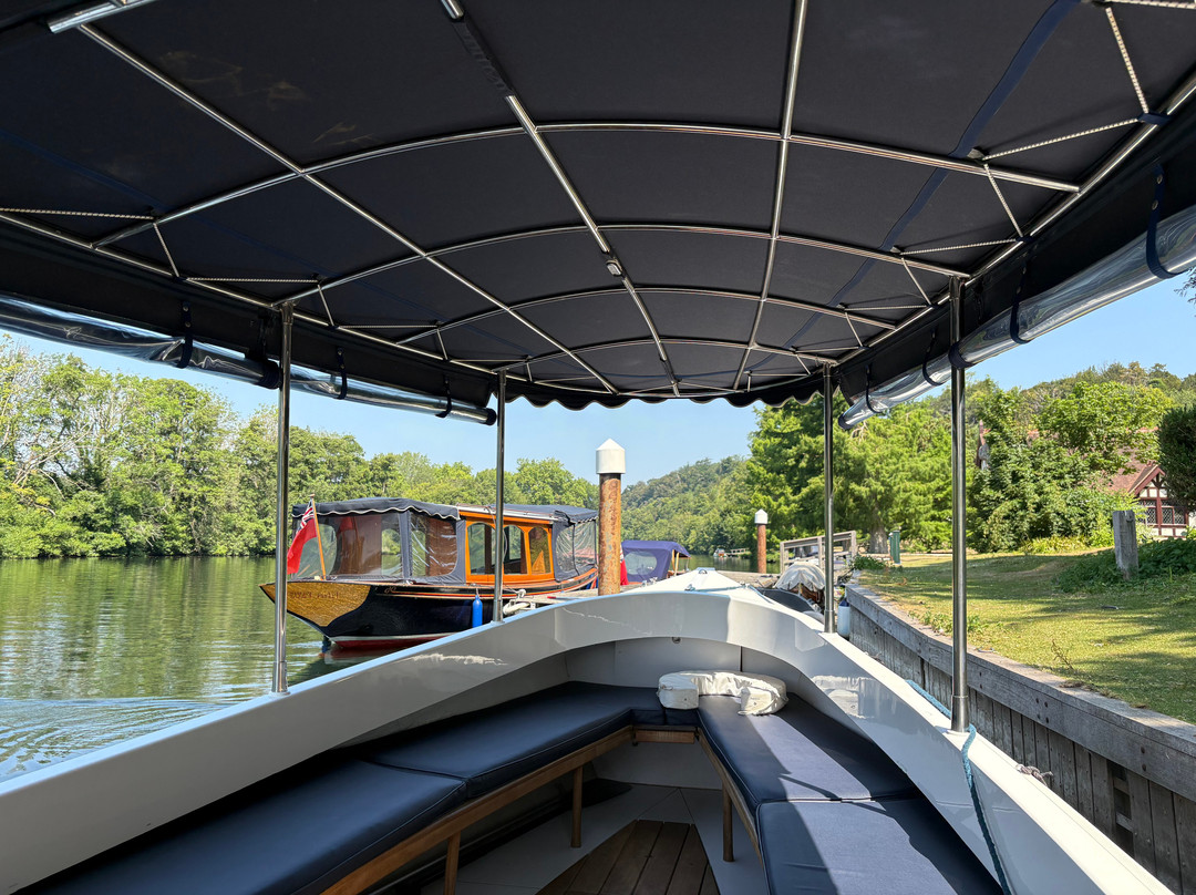 Boating at Cliveden-塔普洛必去景点