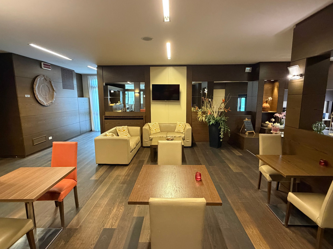 戴勒玫瑰别墅酒店主图