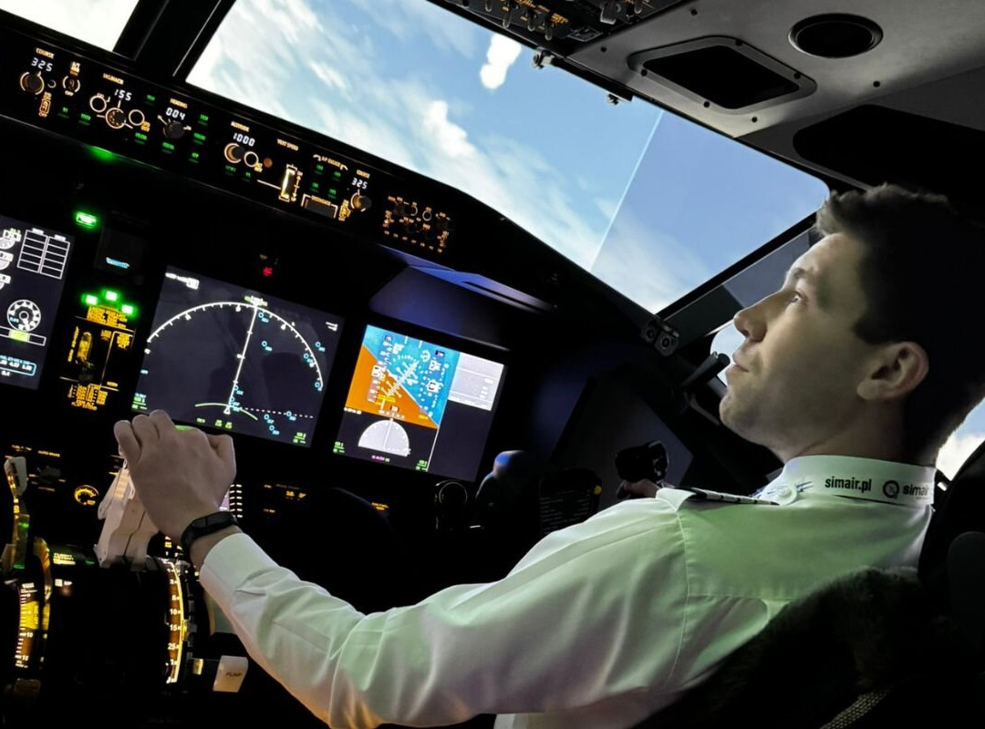 Simair - Flight Simulation Center-华沙必去景点
