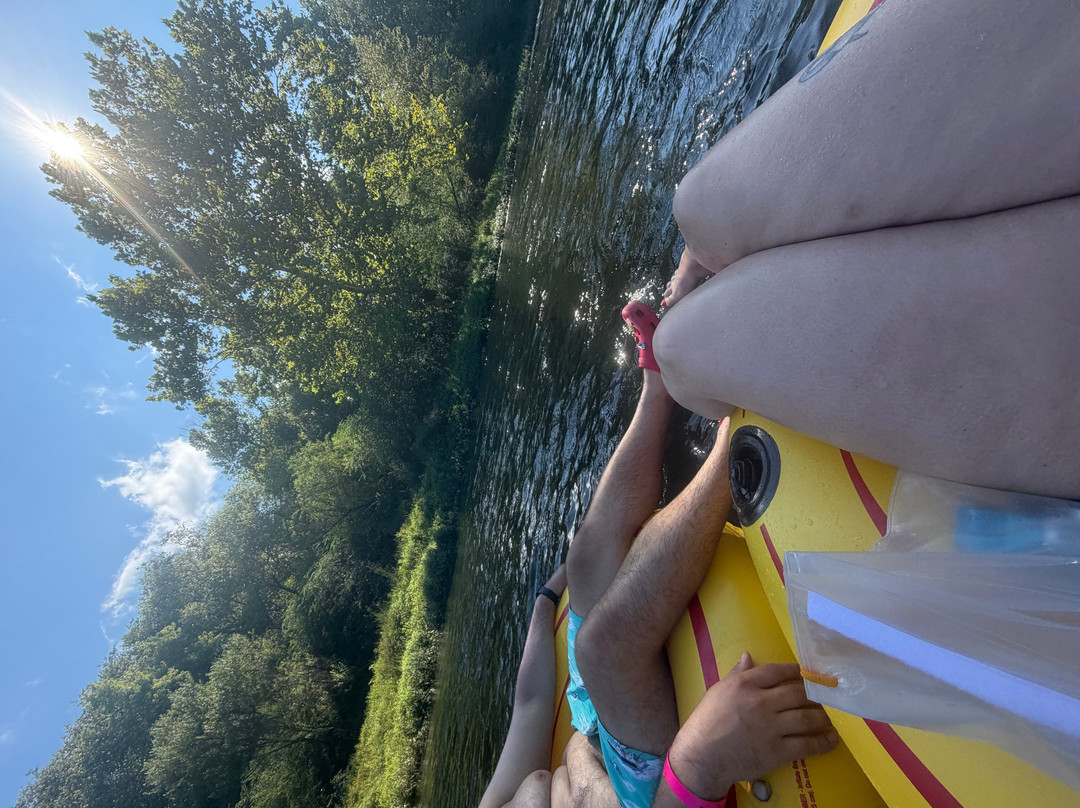 Caddo River Rats Canoe & Tube Rental-Caddo Valley必去景点