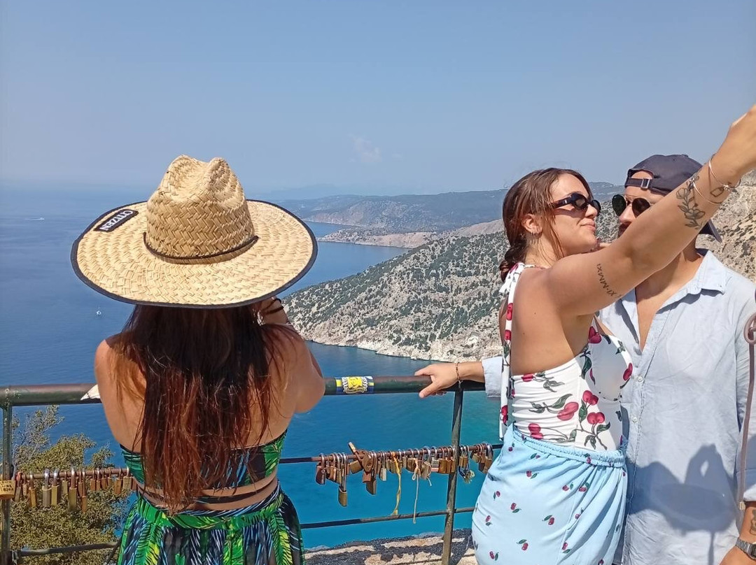 Kefalonia Excursions-阿尔戈斯托利翁必去景点