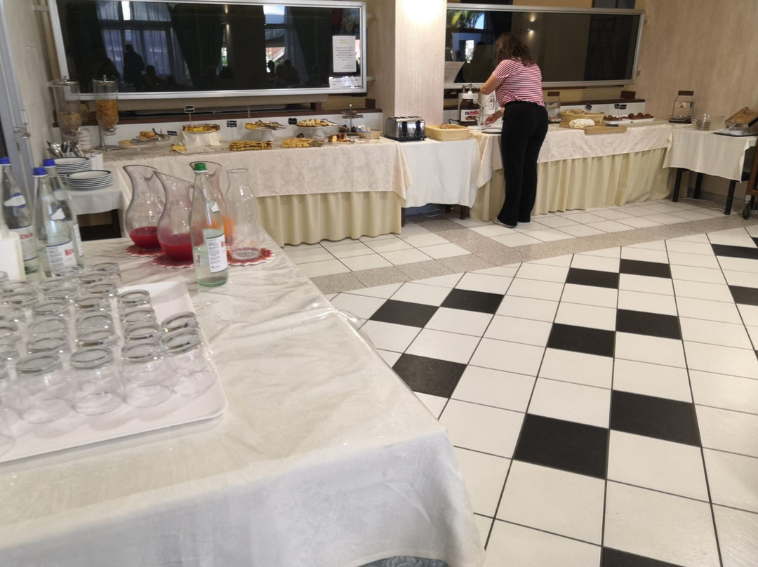 赫利俄斯大酒店主图