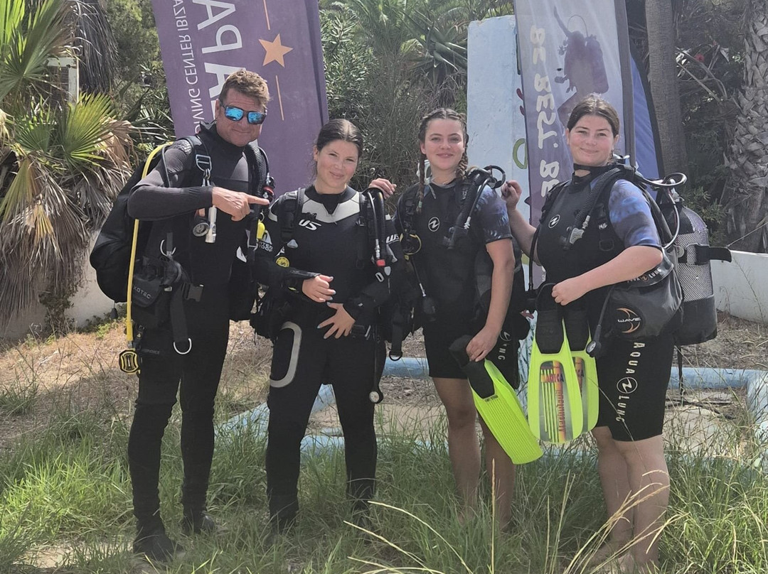 Cala Pada Diving Center Ibiza-圣欧拉利娅尔德里奥必去景点