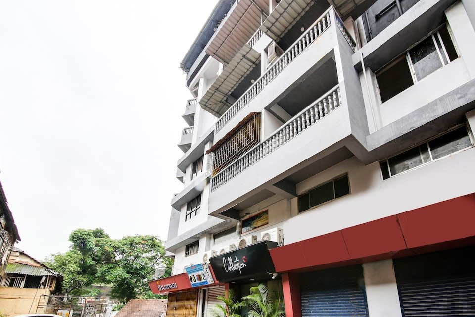 Collection O 77315 Hotel Om Shiv Rajdhyax Tower