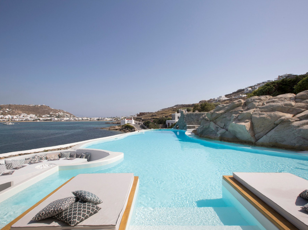 Dreambox Mykonos Suites & Mini Villas