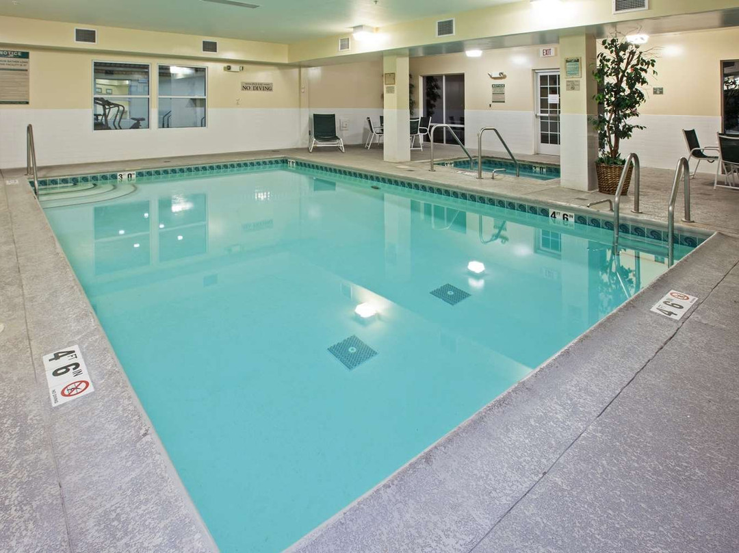 Country Inn & Suites by Radisson, Chicago O'Hare South, IL主图