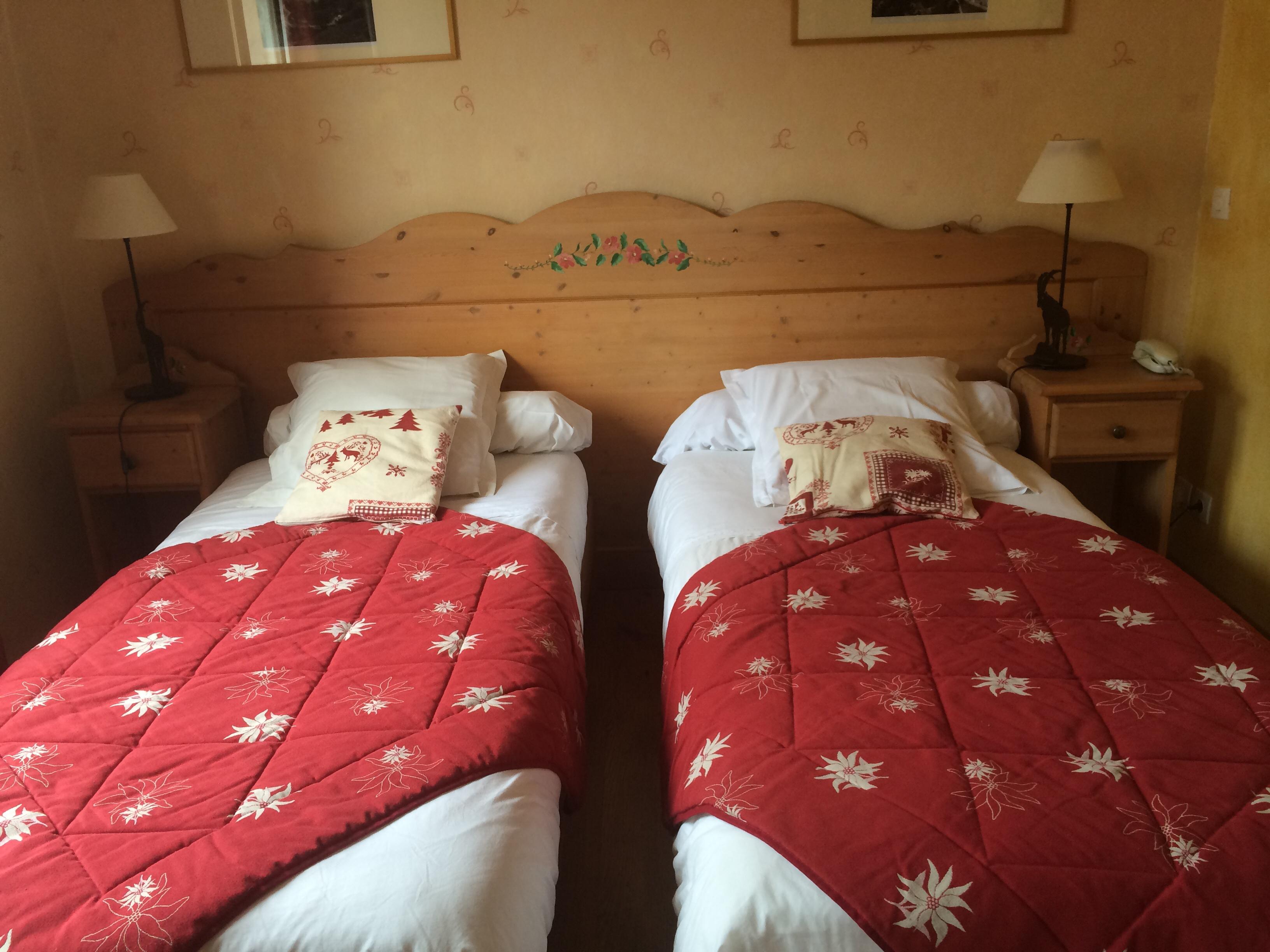 Hôtel Les Agneaux-官方