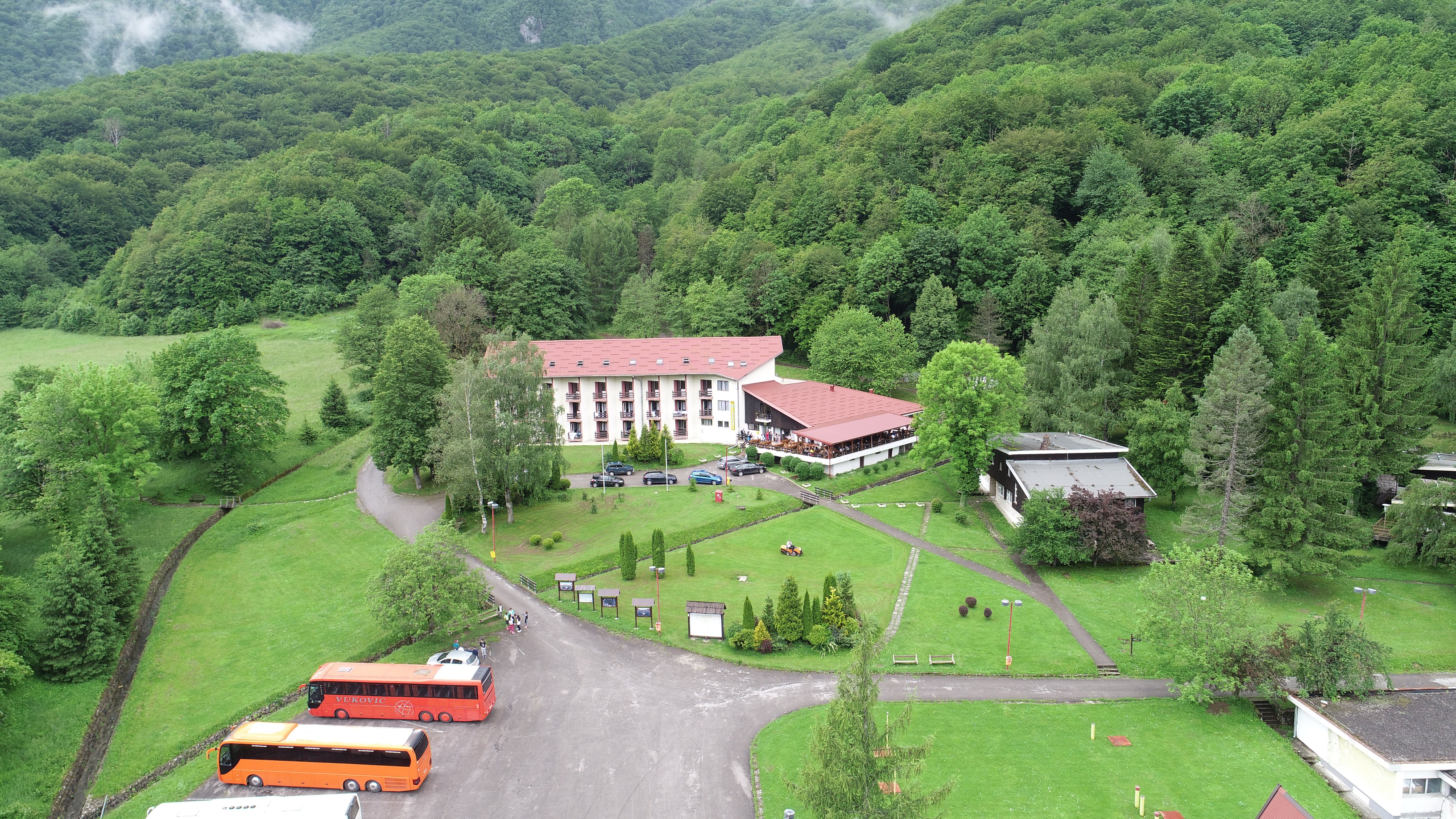 Hotel Mladost-官方