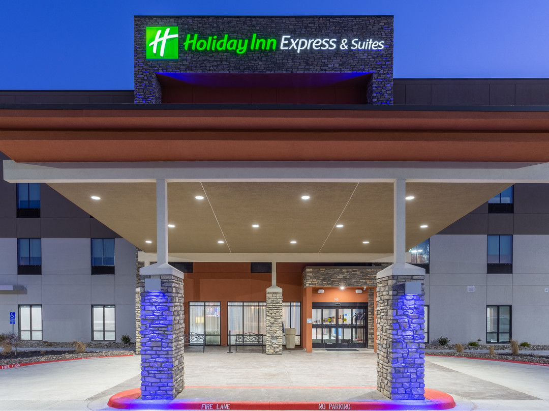 Holiday Inn Express & Suites Kearney By IHG主图