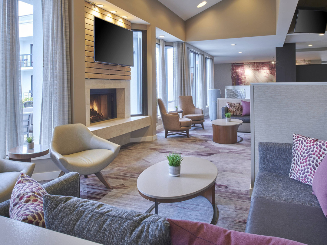 Courtyard by Marriott Detroit Troy主图