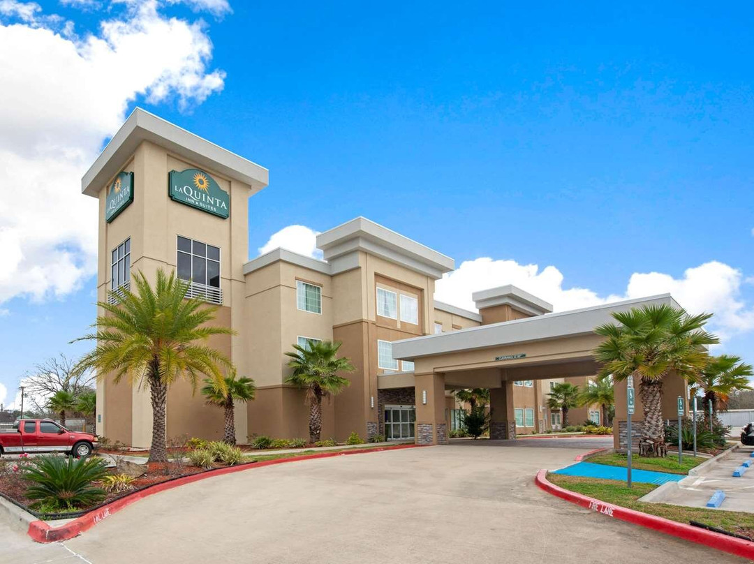 Moss Bluff酒店住宿-La Quinta Inn & Suites by Wyndham Lake Charles - Westlake