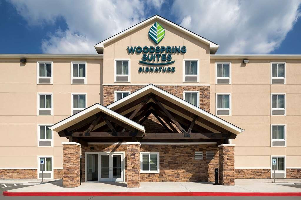 WoodSpring Suites Signature Houston IAH Airport