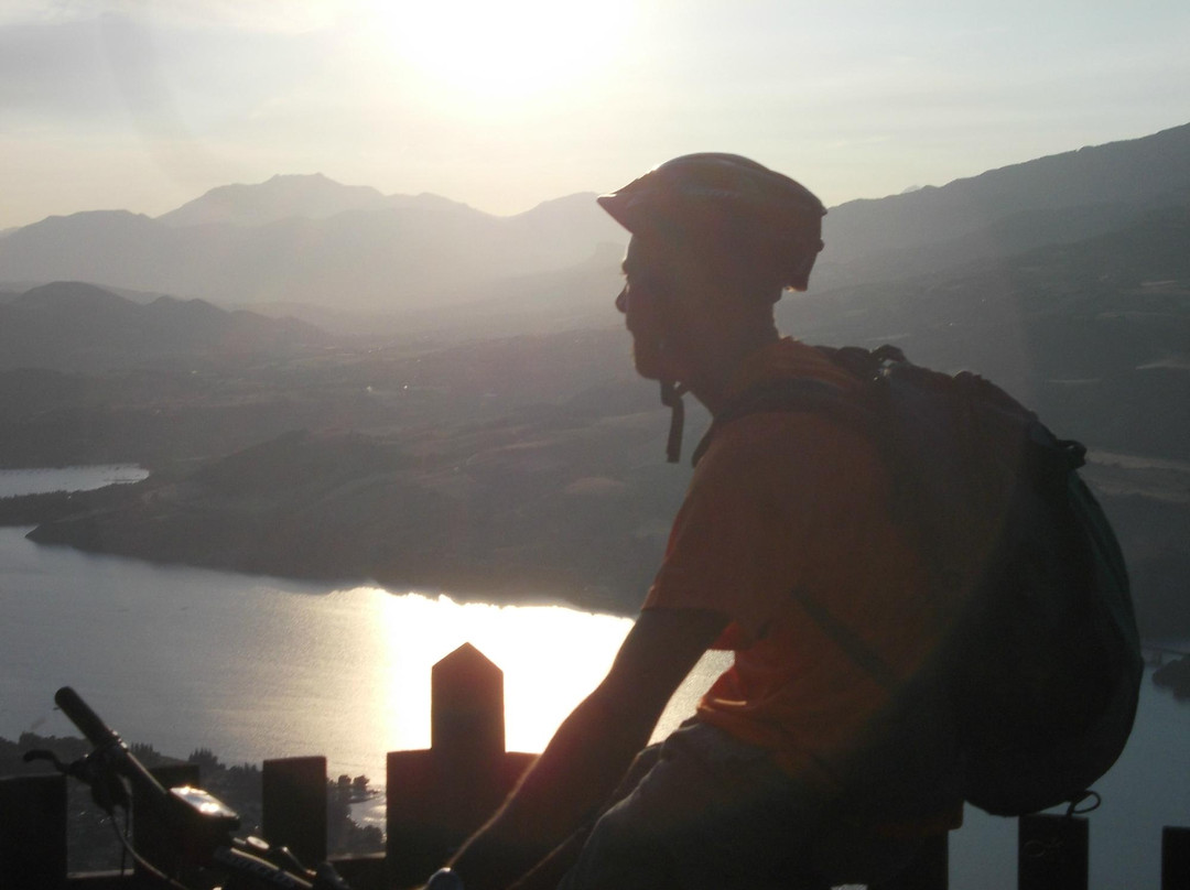 Serre Ponçon Tour景点图片