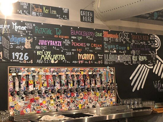 Darwin Brewing Company, Beer Garden, and Taproom-布雷登顿必去景点