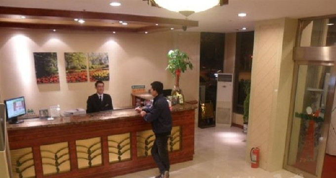 柏林派酒店(太原五一路山大二院店)主图