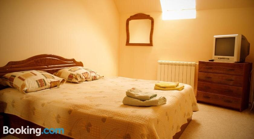 Cozy Rooms