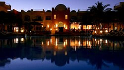 谢赫阿里度假酒店主图