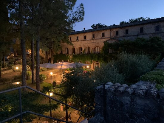 Albergo Ristorante Santa Chiara主图