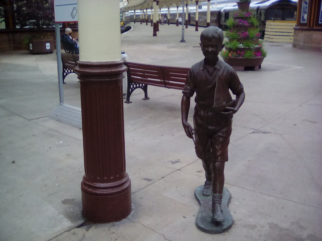 Bobby Statue