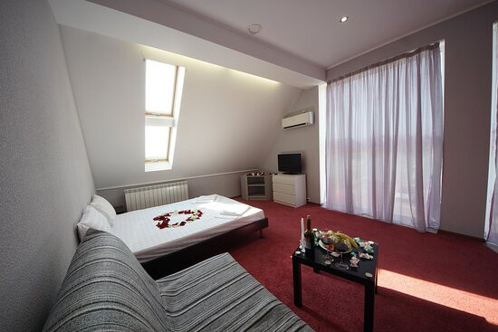 Undersun Hotel Tri Morya主图