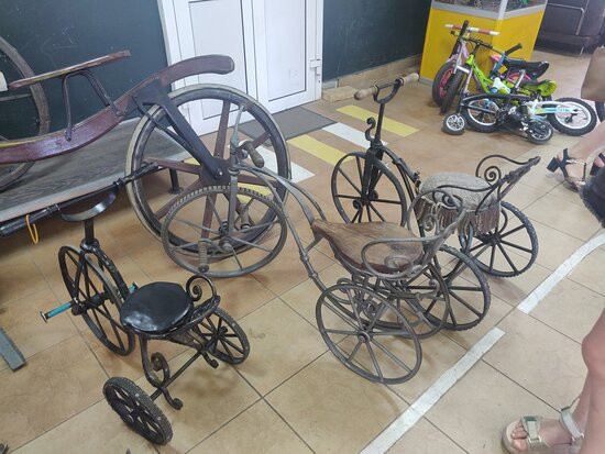 Museum of unusual bicycles Samokat景点图片