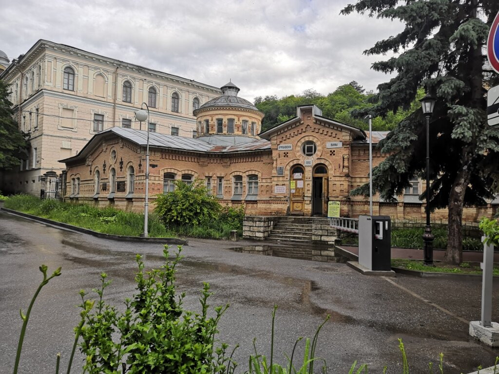 Building of Yermolovskikh  Baths-Pyatigorsk必去景点