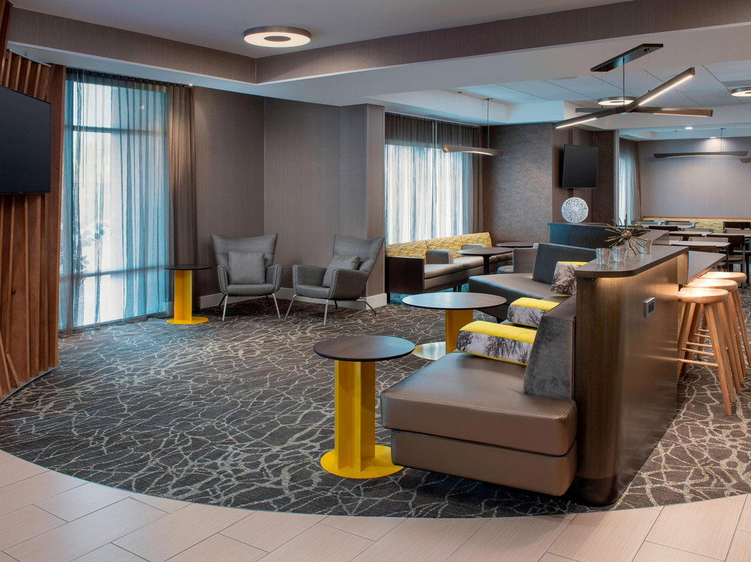 波特兰希尔斯伯勒万豪春丘套房酒店主图