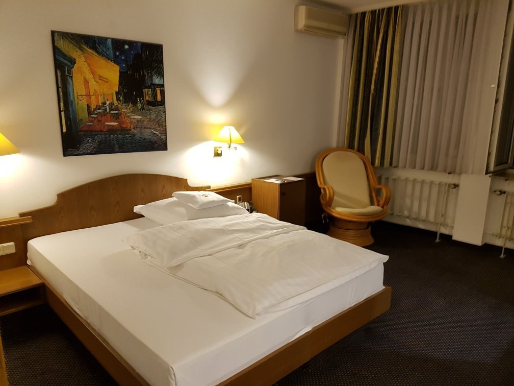 Salina Hotel主图