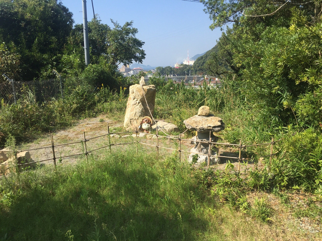 Hayama Shrine景点图片