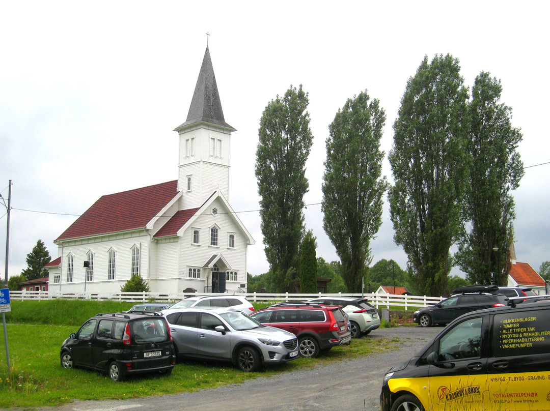 Randsfjord Church景点图片