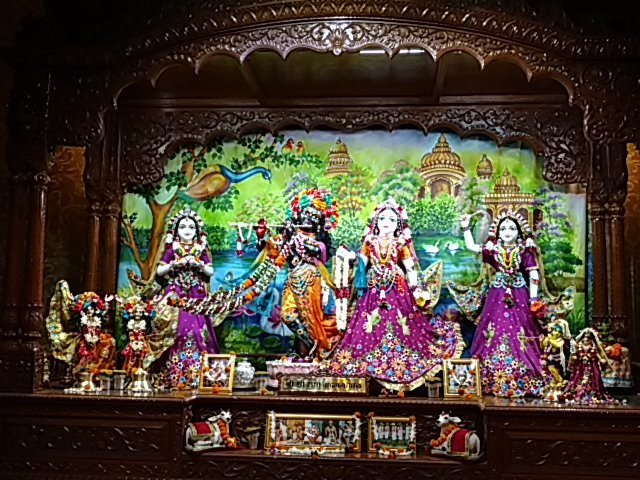 ISKCON Nashik, Sri Sri Radha Madan Gopal Temple景点图片