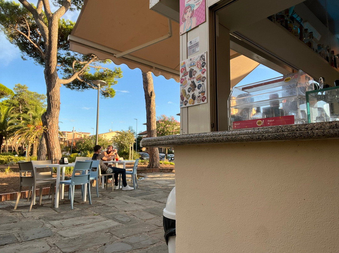 7& 17 Beach Bar