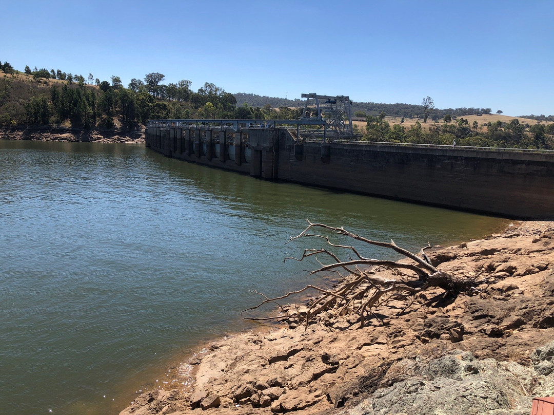 Lake Glenmaggie Weir Wall-Glenmaggie必去景点