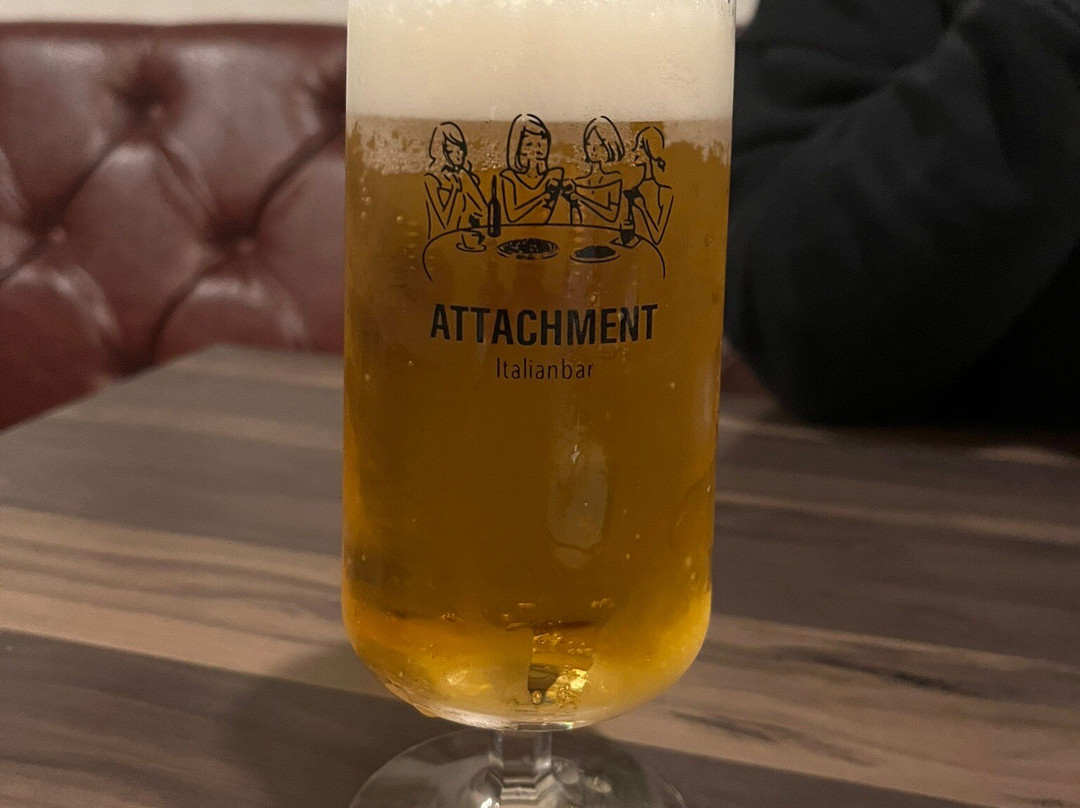 アタッチメント 新宿店