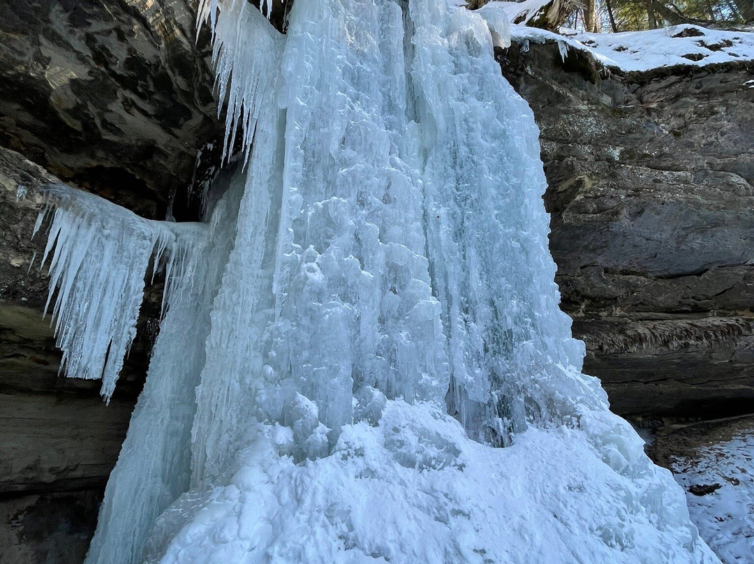 The Curtains - Ice Climbing Wall景点图片