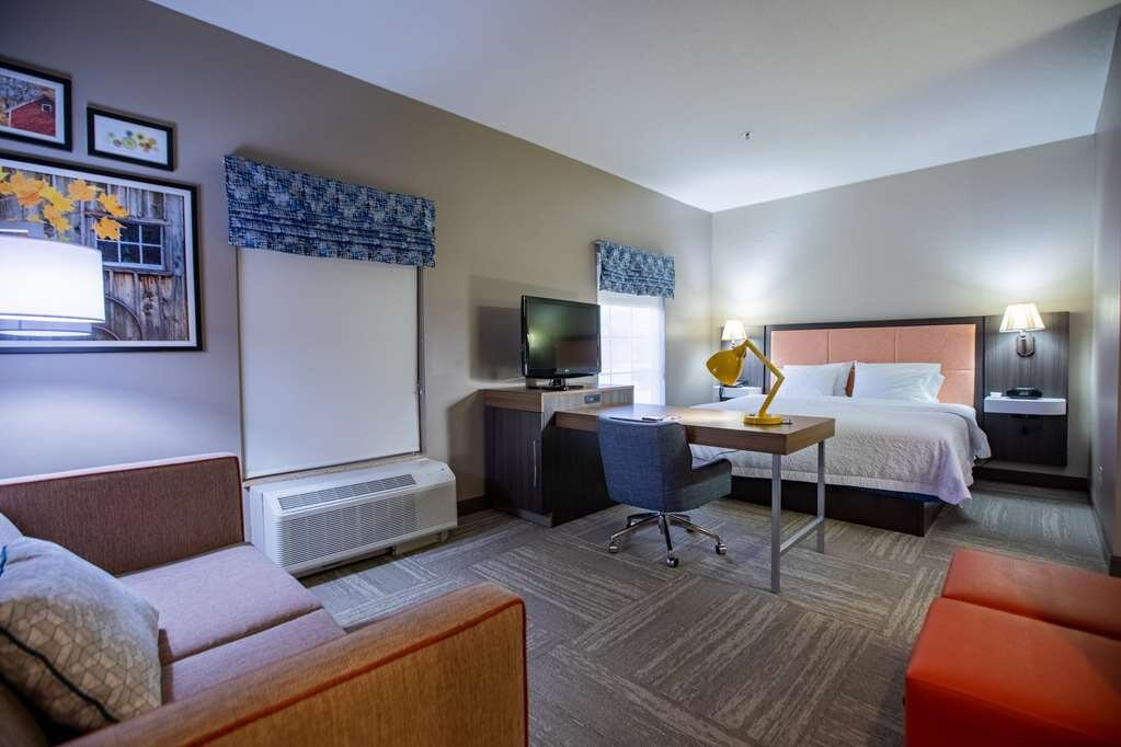 Hampton Inn Hadley-Amherst Area主图