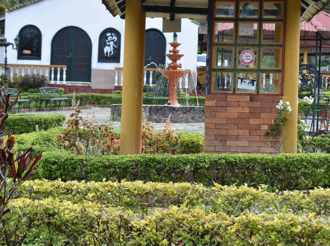 Amigos Del Campo主图