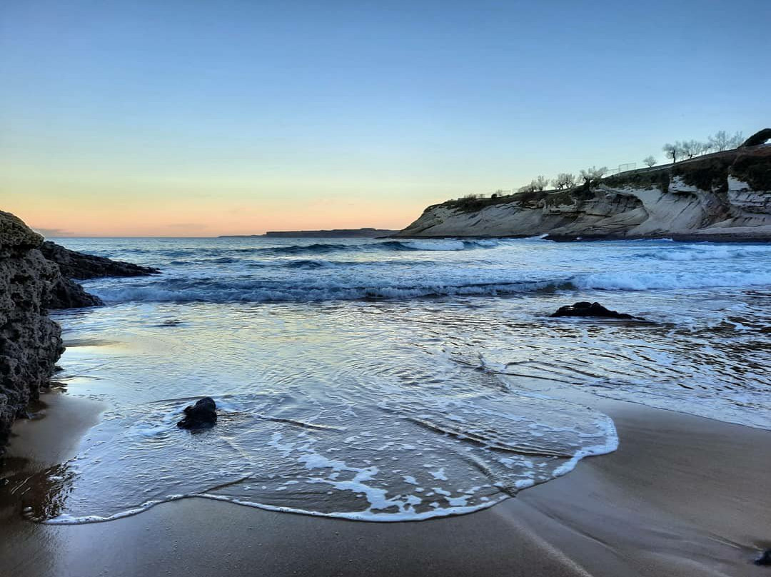 Playa de Mataleñas-桑坦德必去景点