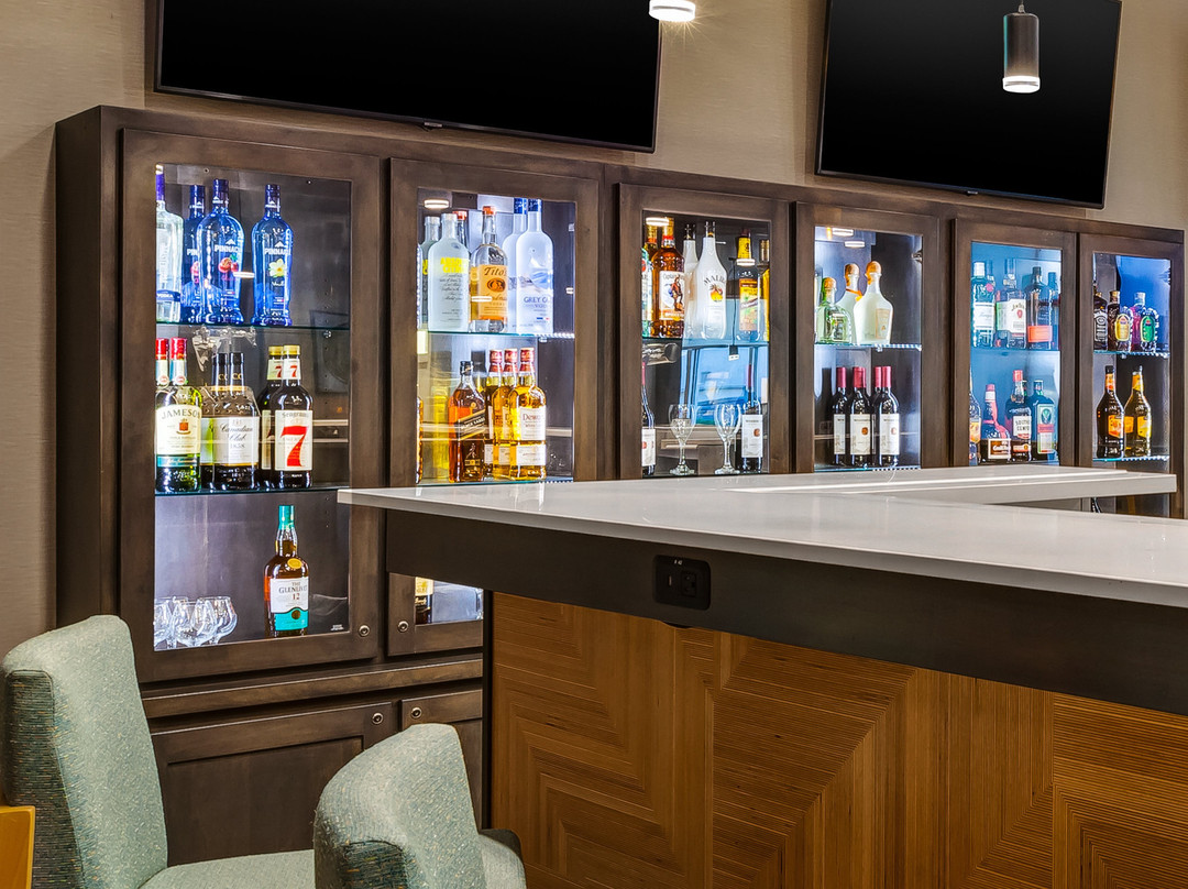 Holiday Inn & Suites Toledo Southwest - Perrysburg By IHG主图