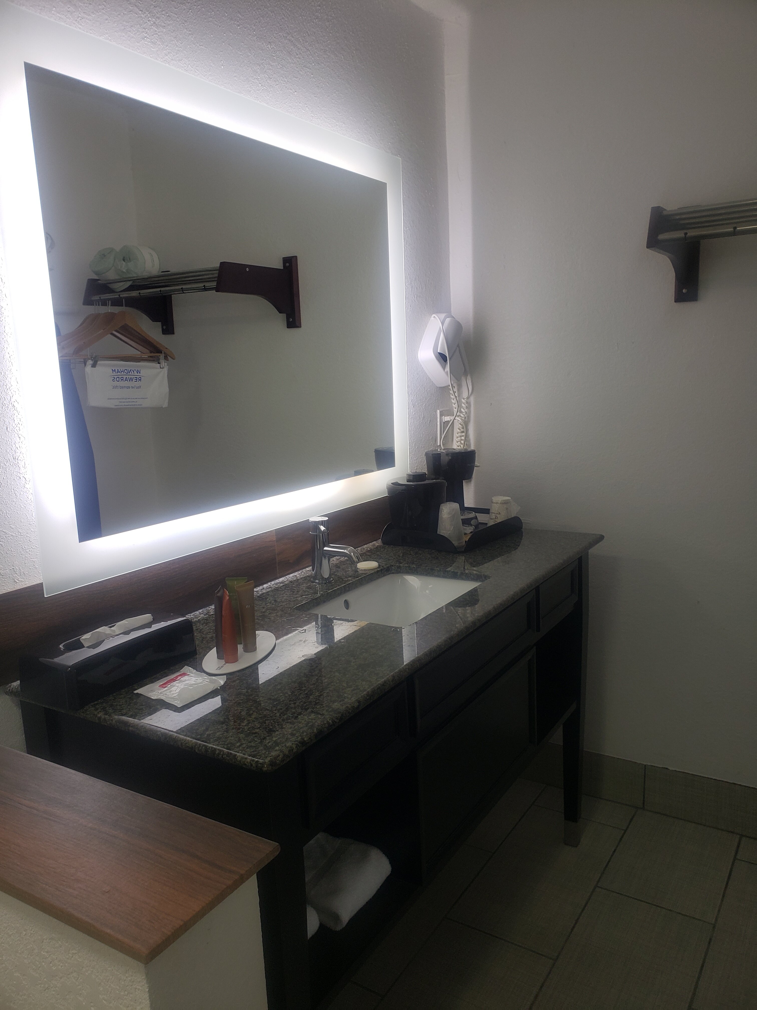 Lx Hotel, Bw Signature Collection By Best Western-浴室