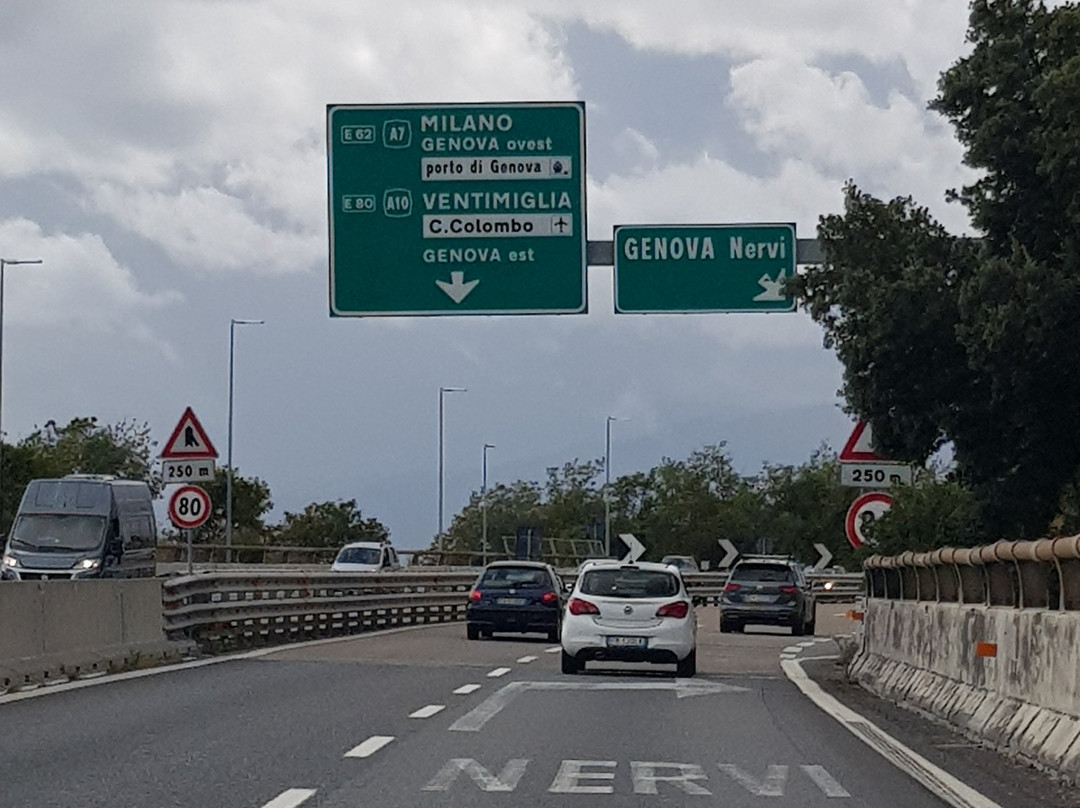 Bagno Riviera, Marina di Pietrasanta-马里纳迪彼得拉桑塔必去景点