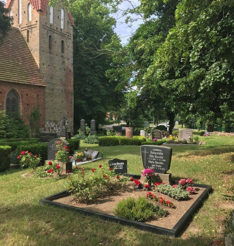 Dorfkirche Stäbelow景点图片