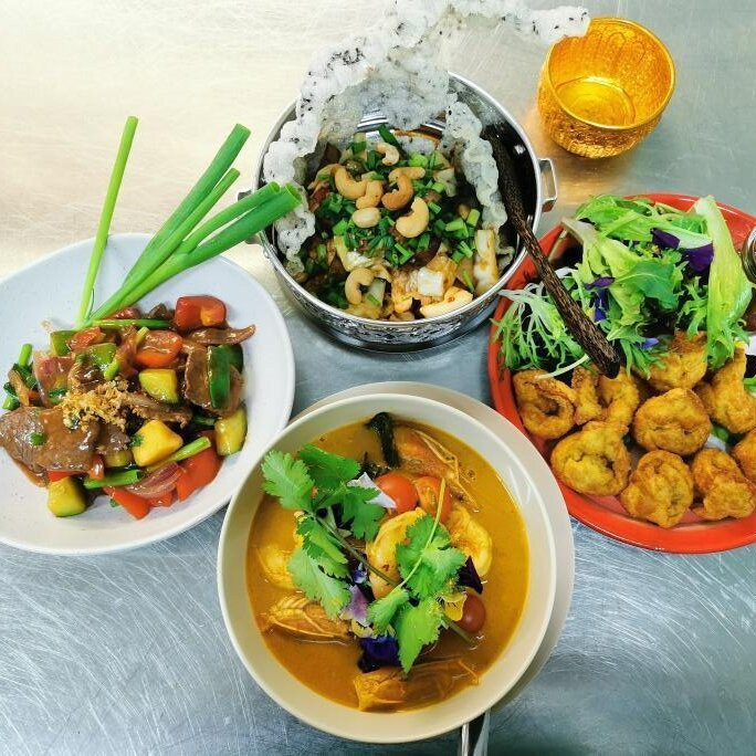 Taya Kitchen Asian Culinary Classes景点图片