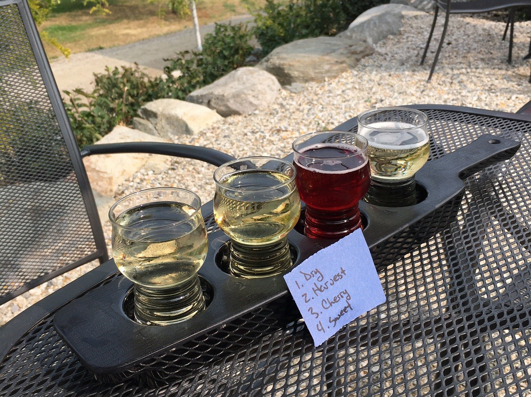 Farmstrong Cider景点图片