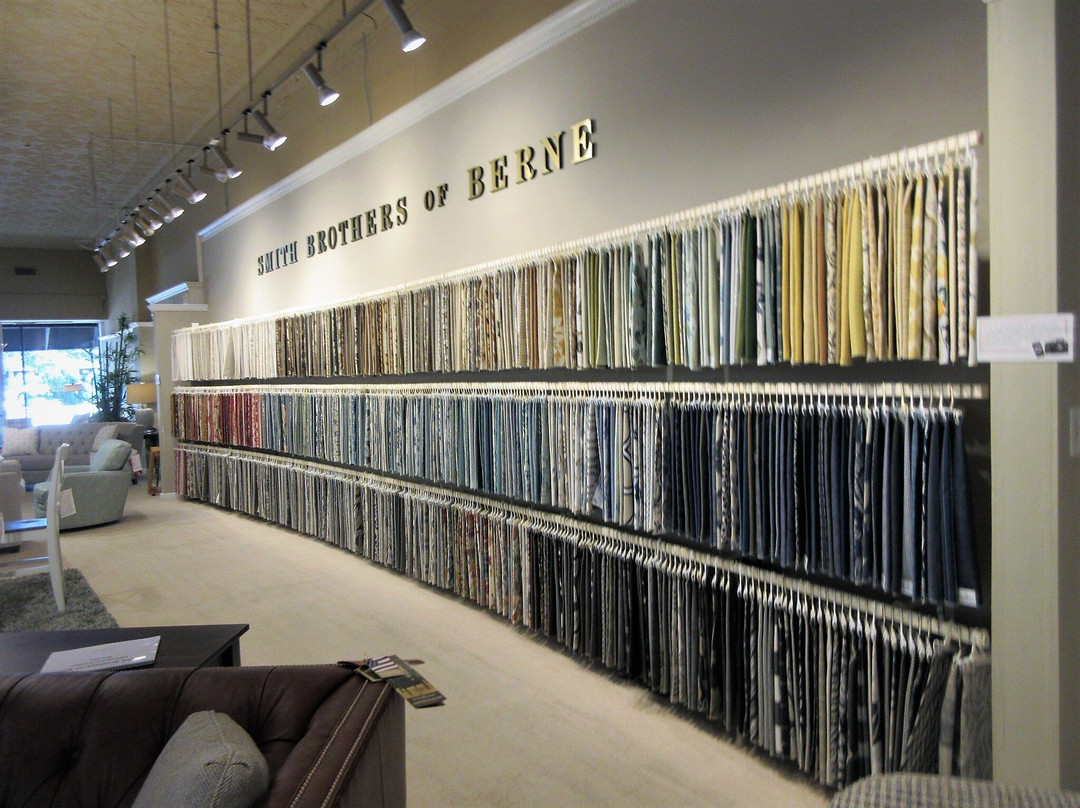 Goods Furniture Store景点图片