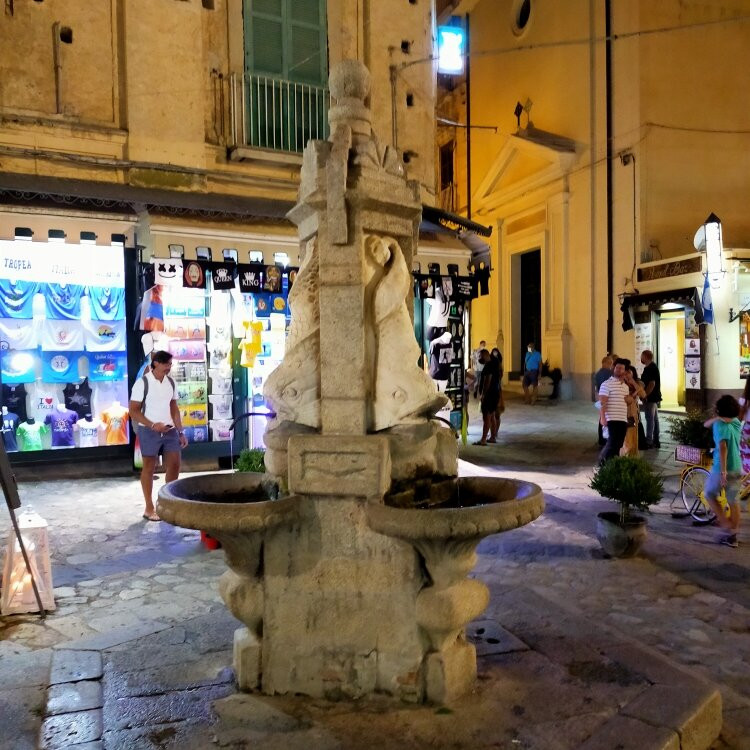 Centro Storico Tropea景点图片