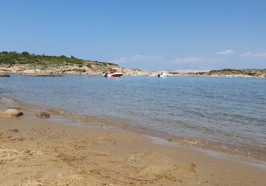 Ciganka Beach景点图片