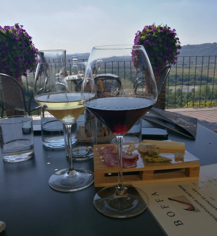 Azienda Vitivinicola Boffa Carlo-巴尔巴雷斯科必去景点