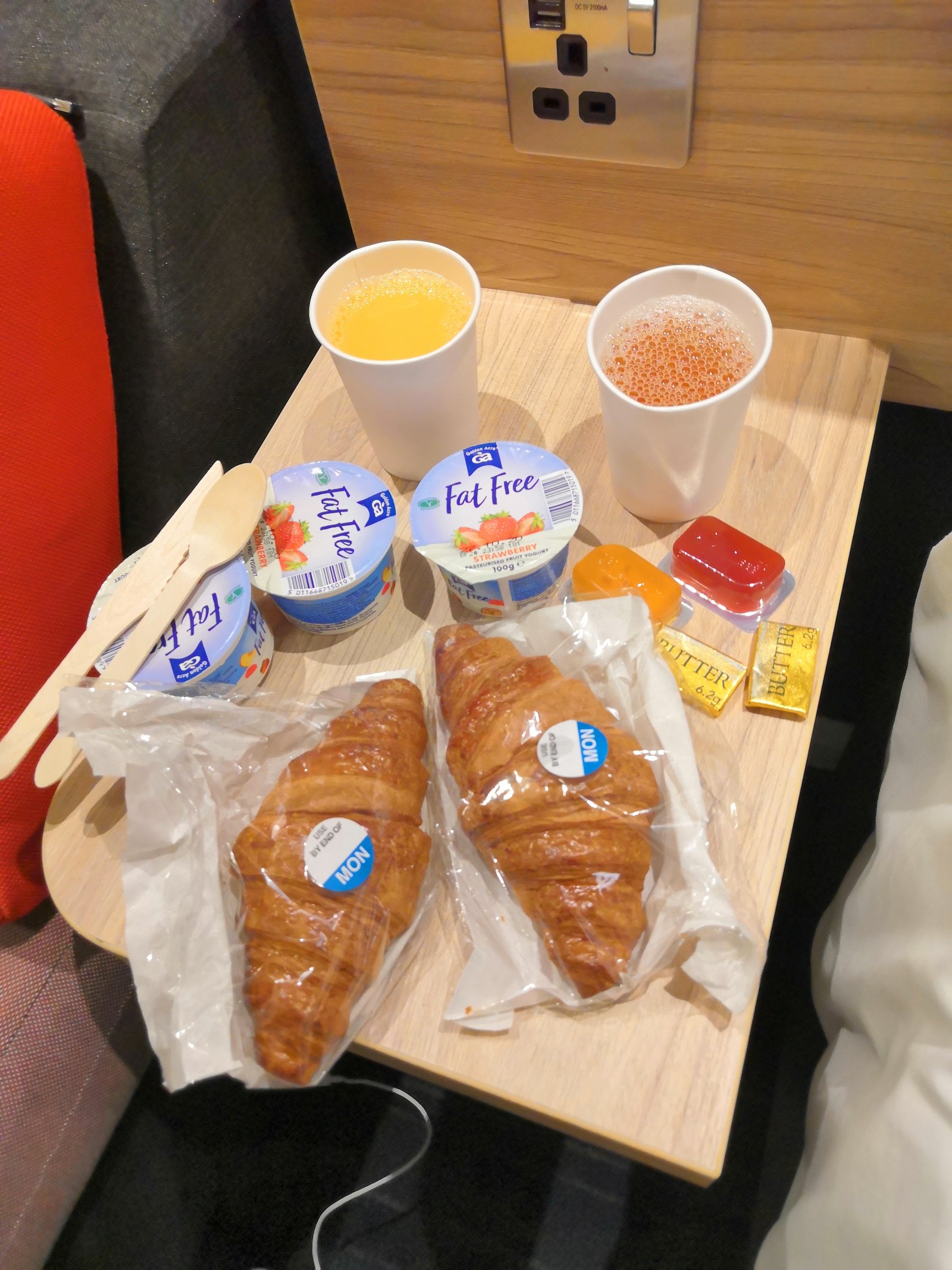 快捷假日伦敦卢顿机场酒店-餐饮