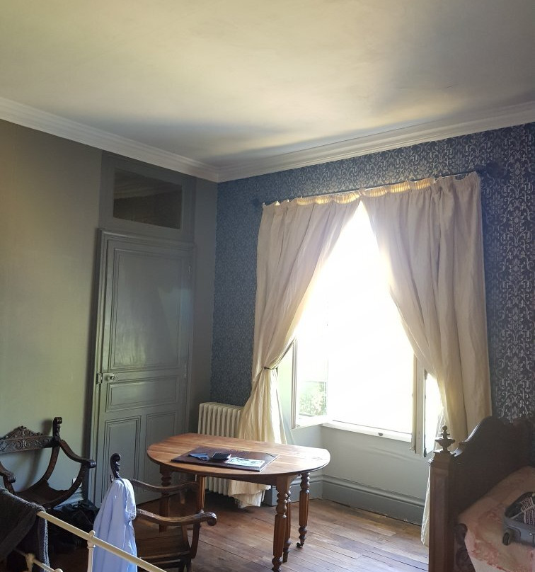 Chateau Le Breil主图